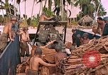 Image Landing Ship mécanisé Makin Island Kiribati Islands, 1943, de la seconde 18 séquences d'archives historiques vidéo 65675059700