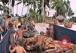 Image Landing Ship mécanisé Makin Island Kiribati Islands, 1943, de la seconde 61 séquences d'archives historiques vidéo 65675059700