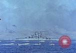 Standbild Landing Vehicle Tracked Pazifik, 1945, aus Sekunde 43 historischem Filmmaterial Videoclip 65675059724