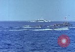 Standbild Landing Vehicle Tracked Pazifik, 1945, aus Sekunde 56 historischem Filmmaterial Videoclip 65675059724