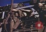 Image Negro troupes d'assaut Océan Pacifique, 1945, de la seconde 51 séquences d'archives historiques vidéo 65675059755