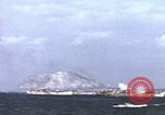 Image péniches de débarquement Iwo Jima, 1945, de la seconde 51 séquences d'archives historiques vidéo 65675059756