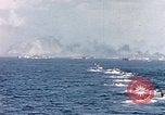 Standbild Landung Handwerk Iwo Jima, 1945, aus Sekunde 10 historischem Filmmaterial Videoclip 65675059776
