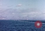 Standbild Landung Handwerk Iwo Jima, 1945, aus Sekunde 55 historischem Filmmaterial Videoclip 65675059776