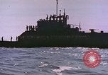 Standbild Kapitulation der japanischen U-Boot I-400 Boot 5231 Pazifik, 1945, aus Sekunde 54 historischem Filmmaterial Videoclip 65675059789