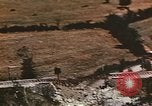 Standbild rail road track Italien, 1944, aus Sekunde 16 historischem Filmmaterial Videoclip 65675059797