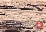 Standbild rail road track Italien, 1944, aus Sekunde 45 historischem Filmmaterial Videoclip 65675059797