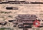 Standbild rail road track Italien, 1944, aus Sekunde 46 historischem Filmmaterial Videoclip 65675059797