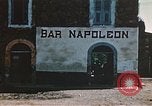 Immagine di Porta fracassato Corsica Francia, 1944, secondo 26 filmato di repertorio 65675059801