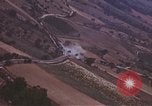 Standbild strafing Lkw Italien, 1944, aus Sekunde 7 historischem Filmmaterial Videoclip 65675059810