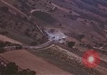 Standbild strafing Lkw Italien, 1944, aus Sekunde 8 historischem Filmmaterial Videoclip 65675059810