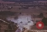 Standbild strafing Lkw Italien, 1944, aus Sekunde 12 historischem Filmmaterial Videoclip 65675059810