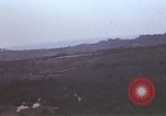 Standbild strafing Lkw Italien, 1944, aus Sekunde 19 historischem Filmmaterial Videoclip 65675059810