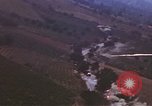 Standbild strafing Lkw Italien, 1944, aus Sekunde 25 historischem Filmmaterial Videoclip 65675059810