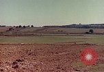 Immagine di Danneggiato ferrovia via Francia, 1944, secondo 16 filmato di repertorio 65675059826