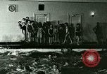 Standbild Wasser Rettung United States USA, 1923, aus Sekunde 53 historischem Filmmaterial Videoclip 65675059832
