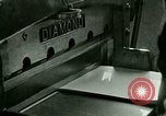 Standbild Hand drücken United States USA, 1923, aus Sekunde 8 historischem Filmmaterial Videoclip 65675059838