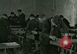 Standbild Holzarbeiten United States USA, 1923, aus Sekunde 14 historischem Filmmaterial Videoclip 65675059840