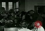 Standbild Speisesaal United States USA, 1923, aus Sekunde 9 historischem Filmmaterial Videoclip 65675059842