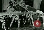 Standbild class Zimmer United States USA, 1923, aus Sekunde 18 historischem Filmmaterial Videoclip 65675059843