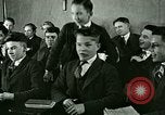 Standbild class Zimmer United States USA, 1923, aus Sekunde 24 historischem Filmmaterial Videoclip 65675059843