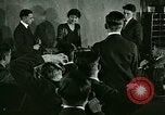 Standbild class Zimmer United States USA, 1923, aus Sekunde 27 historischem Filmmaterial Videoclip 65675059843
