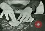 Standbild Modelliermasse United States USA, 1923, aus Sekunde 1 historischem Filmmaterial Videoclip 65675059846