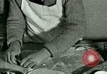 Standbild Kochkurse für amerikanischen Jungen und Mädchen United States USA, 1923, aus Sekunde 56 historischem Filmmaterial Videoclip 65675059847