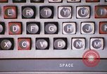 Image Talking Machine à écrire Illinois United States USA, 1967, de la seconde 7 séquences d'archives historiques vidéo 65675059874