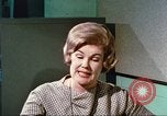 Image Mères des enfants du projet Breakthrough Illinois United States USA, 1967, de la seconde 29 séquences d'archives historiques vidéo 65675059877