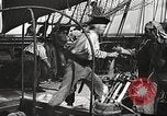 Standbild United State Marine Seeleute im Kampf United States USA, 1956, aus Sekunde 47 historischem Filmmaterial Videoclip 65675059913