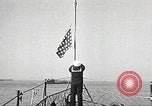 Standbild vorausgesetzt Befehl United States USA, 1943, aus Sekunde 14 historischem Filmmaterial Videoclip 65675059918