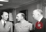 Standbild Omar Bradley Washington DC USA, 1951, aus Sekunde 22 historischem Filmmaterial Videoclip 65675059929