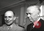 Standbild Omar Bradley Washington DC USA, 1951, aus Sekunde 40 historischem Filmmaterial Videoclip 65675059929