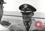 Standbild Allgemeine Vandenberg Taegu Korea, 1951, aus Sekunde 32 historischem Filmmaterial Videoclip 65675059930