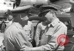 Immagine di Vandenberg generale Giappone, 1951, secondo 35 filmato di repertorio 65675059934