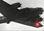 Standbild B-17 Flugzeuge europäische Theater, 1942, aus Sekunde 9 historischem Filmmaterial Videoclip 65675059936