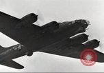 Standbild B-17 Flugzeuge europäische Theater, 1942, aus Sekunde 24 historischem Filmmaterial Videoclip 65675059936