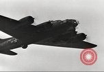 Standbild B-17 Flugzeuge europäische Theater, 1942, aus Sekunde 27 historischem Filmmaterial Videoclip 65675059936