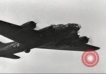 Standbild B-17 Flugzeuge europäische Theater, 1942, aus Sekunde 28 historischem Filmmaterial Videoclip 65675059936