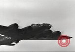 Standbild B-17 Flugzeuge europäische Theater, 1942, aus Sekunde 33 historischem Filmmaterial Videoclip 65675059936