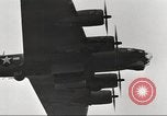 Standbild B-17 Flugzeuge europäische Theater, 1942, aus Sekunde 51 historischem Filmmaterial Videoclip 65675059936