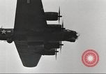 Standbild B-17 Flugzeuge europäische Theater, 1942, aus Sekunde 53 historischem Filmmaterial Videoclip 65675059936