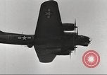 Standbild B-17 Flugzeuge europäische Theater, 1942, aus Sekunde 55 historischem Filmmaterial Videoclip 65675059936
