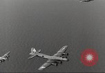 Standbild B-17 Flugzeuge europäische Theater, 1942, aus Sekunde 61 historischem Filmmaterial Videoclip 65675059936