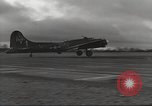 Standbild B-17 Flugzeuge europäische Theater, 1942, aus Sekunde 6 historischem Filmmaterial Videoclip 65675059937
