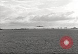 Standbild B-17 Flugzeuge europäische Theater, 1942, aus Sekunde 26 historischem Filmmaterial Videoclip 65675059937