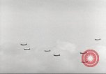 Standbild B-17 Flugzeuge europäische Theater, 1942, aus Sekunde 26 historischem Filmmaterial Videoclip 65675059938