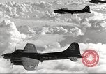 Standbild B-17 Flugzeuge europäische Theater, 1942, aus Sekunde 9 historischem Filmmaterial Videoclip 65675059939