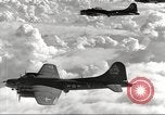 Standbild B-17 Flugzeuge europäische Theater, 1942, aus Sekunde 12 historischem Filmmaterial Videoclip 65675059939